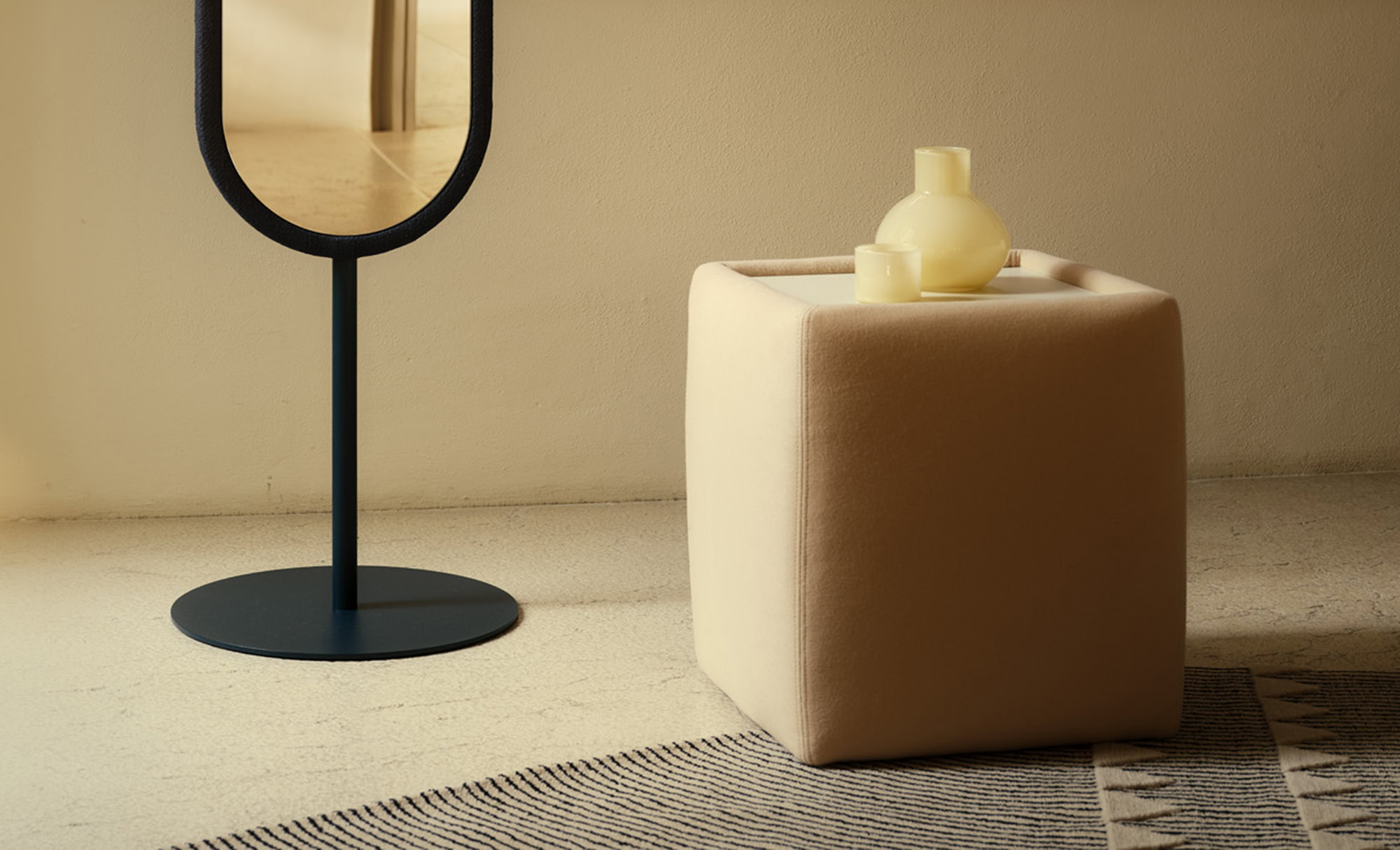 Ares-square-pouf-orizzontale-gallery