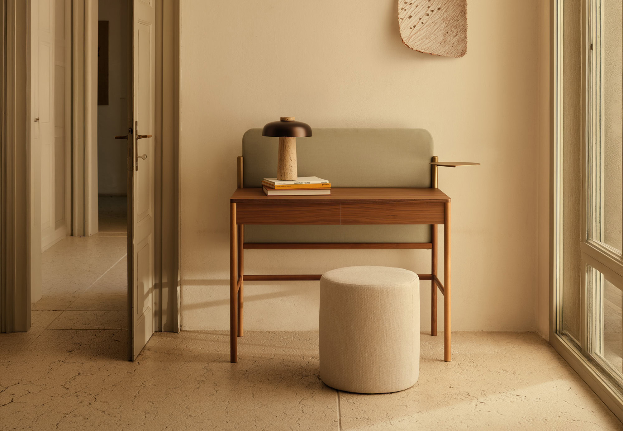 Bolzan-Flag-Beauty-desk-orizzontale