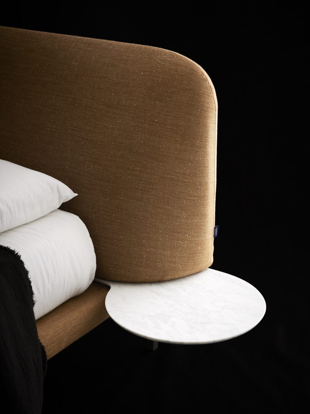 Bolzan-StillLife-Marty-detail