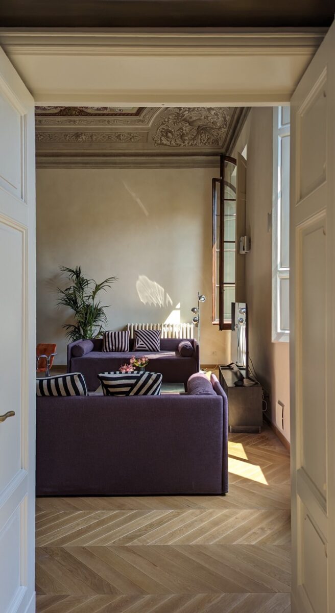 Hystorical-palace-sofe-beds-2