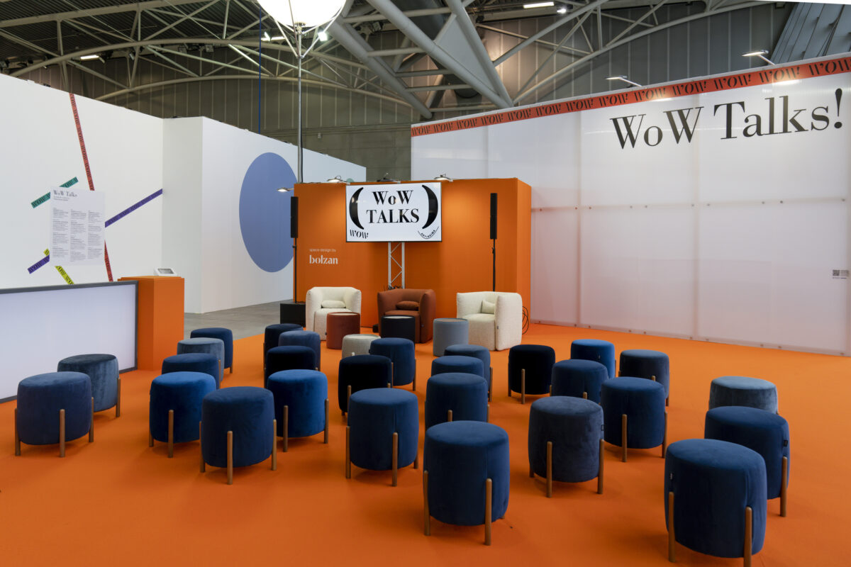002_wow_talk