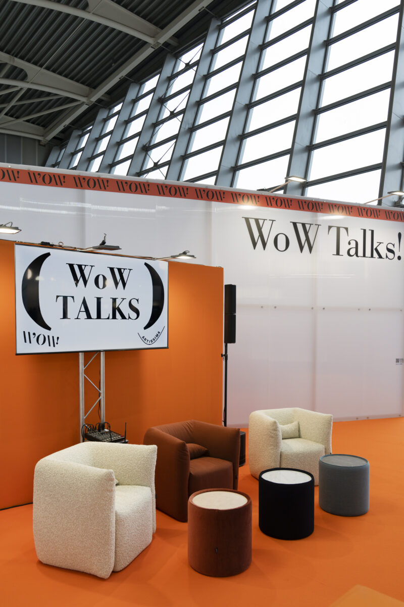 008_wow_talk